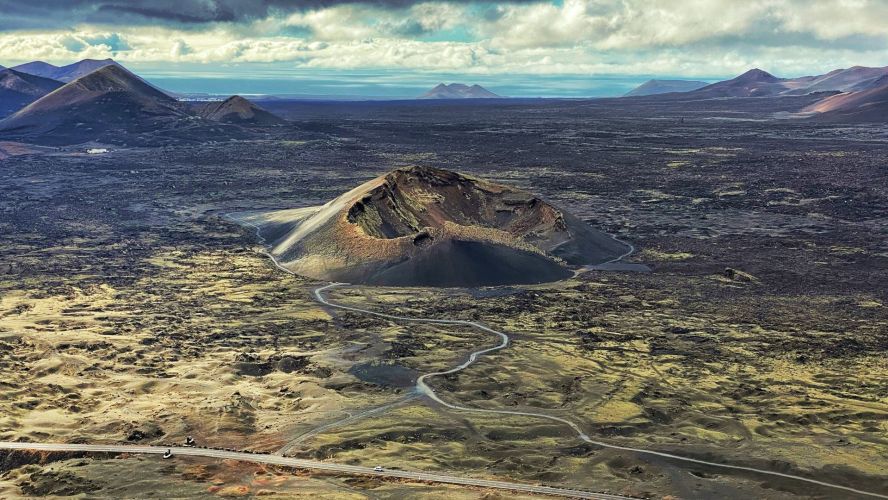 Měsíční krajina Lanzarote je podmanivá, Kanáry