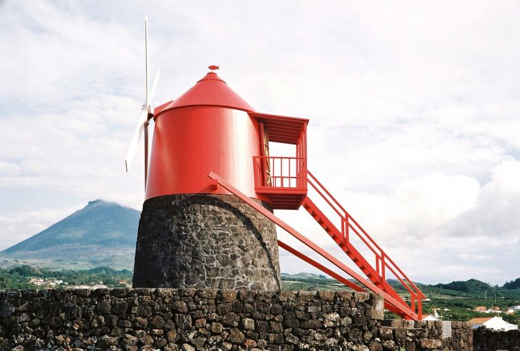 Větrný mlýn. Pico, Azorské ostrovy